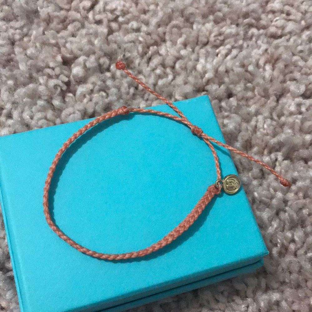 Pura Vida salmon bracelet